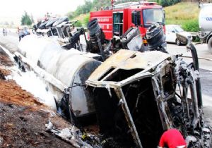 Tanker Tortum Çayı'na uçtu
